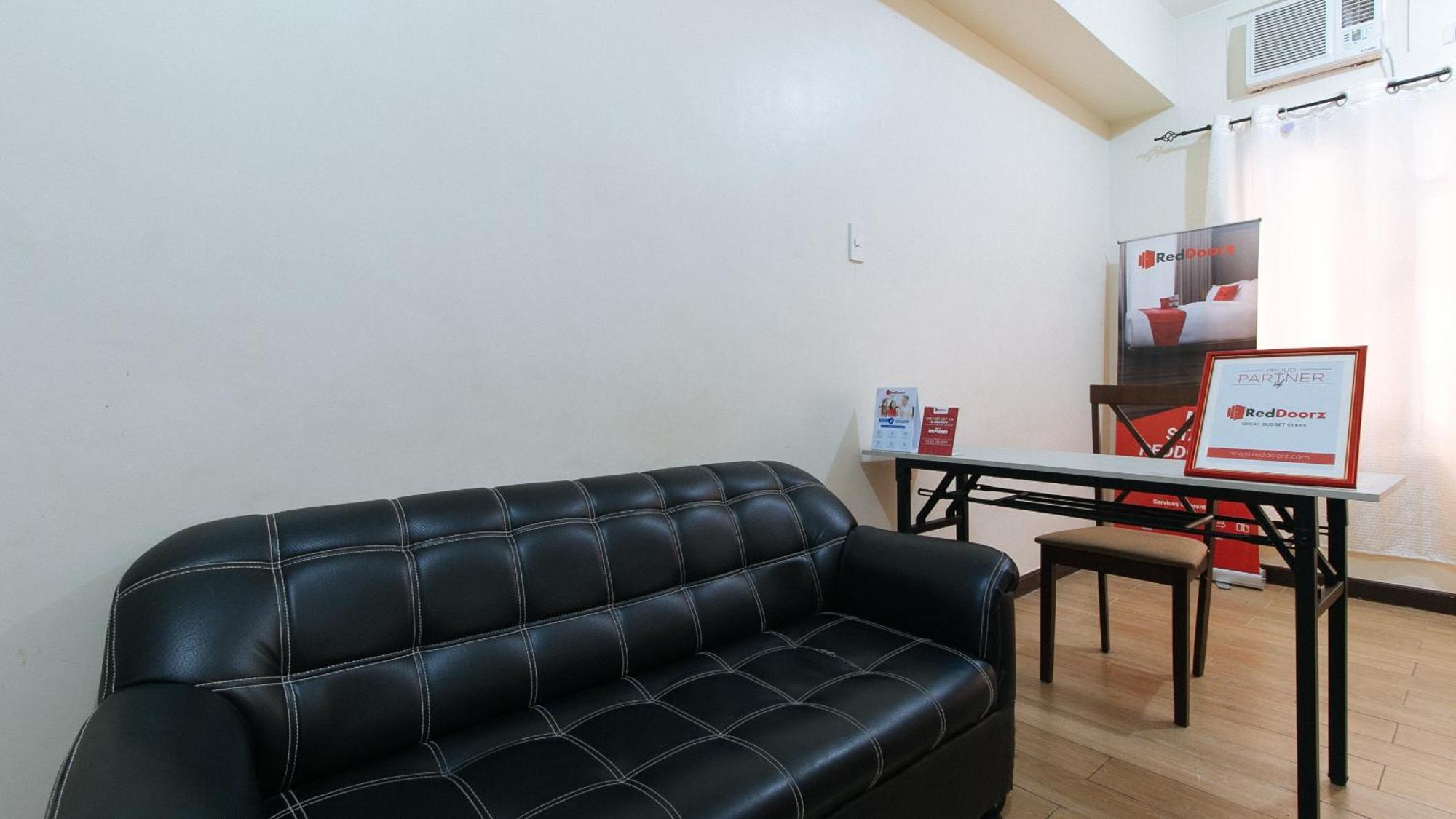 Reddoorz At David'S Travellers Inn Cavite General Trias  Exteriör bild